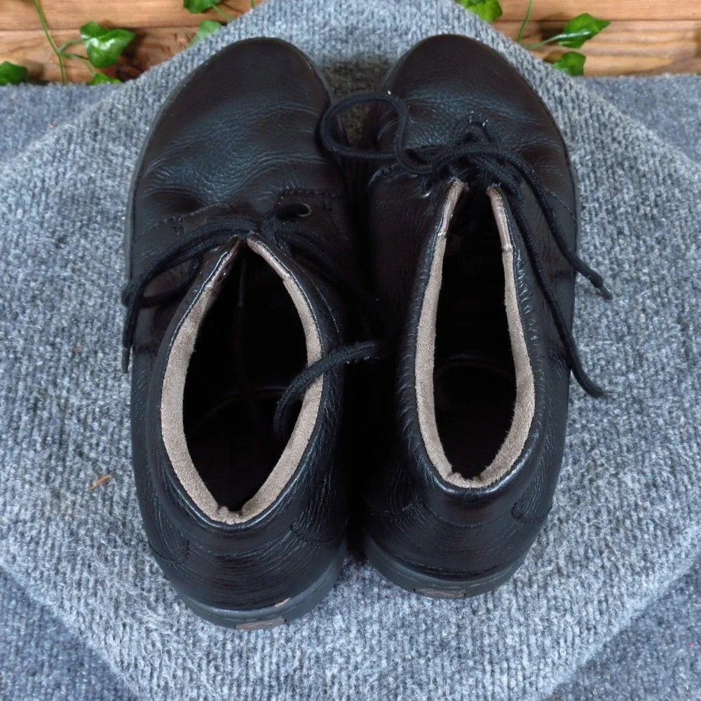 Born Nigel Mens Chukka Boots Size 8 Everyday Wear Black Pebbled Leather